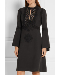 Черное кружевное платье от Elie Saab
