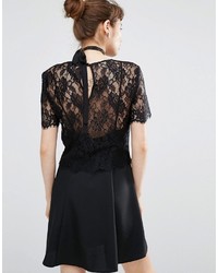 Черное кружевное платье от Miss Selfridge
