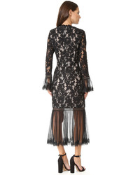 Черное кружевное платье от Alexis