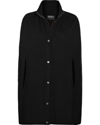 Черное пальто-накидка с принтом