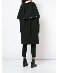 Черное пальто-накидка от Calvin Klein