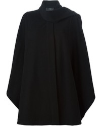 Черное пальто-накидка от Akris