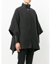 Черное пальто-накидка от Fay