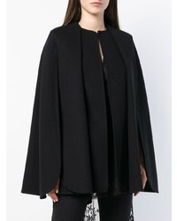 Черное пальто-накидка от Alexander McQueen