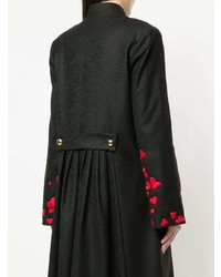 Женское черное пальто с вышивкой от Macgraw