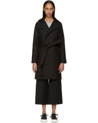 Женское черное пальто от A.P.C.