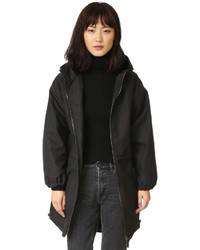 Женское черное пальто от Belstaff
