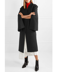 Женское черное пальто от A.W.A.K.E.