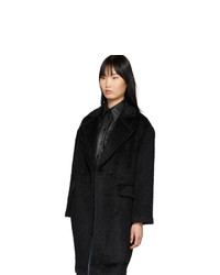 Женское черное пальто от Mackage
