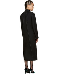 Женское черное пальто от Nina Ricci