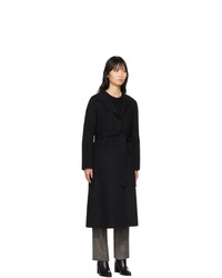 Женское черное пальто от The Loom