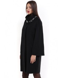 Женское черное пальто от Heresis