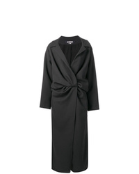 Женское черное пальто от Jacquemus