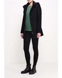 Женское черное пальто от Lacoste