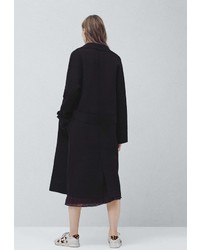 Женское черное пальто от Mango
