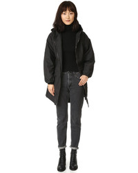 Женское черное пальто от Belstaff