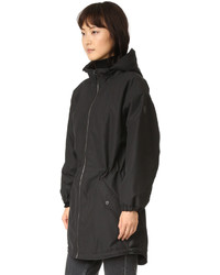 Женское черное пальто от Belstaff