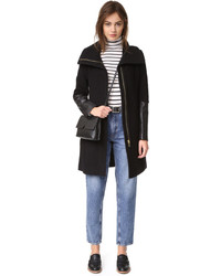 Женское черное пальто от Club Monaco