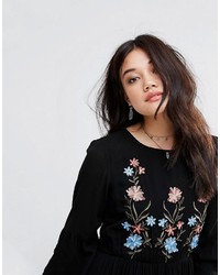 Черное платье-макси с вышивкой от Vero Moda