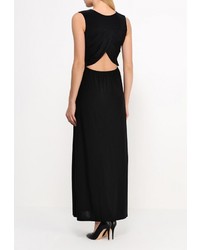 Черное платье-макси от MadaM T