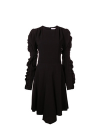 Черное платье-миди с рюшами от Chloé