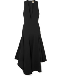 Черное платье-миди с рюшами от SOLACE London