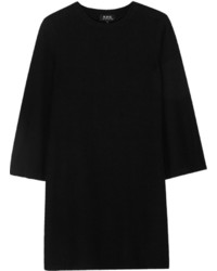 Черное платье прямого кроя от Atelier