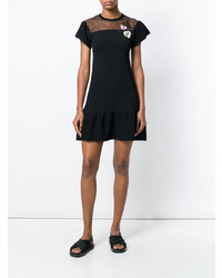 Черное платье прямого кроя от RED Valentino