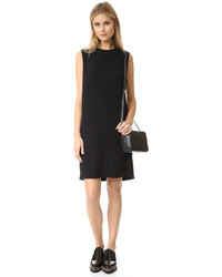 Черное платье прямого кроя от Vince