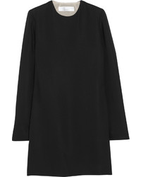 Черное платье прямого кроя от Victoria Beckham