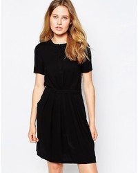 Черное платье-рубашка от Vila
