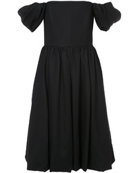 Черное платье с открытыми плечами от Co