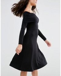 Черное платье с открытыми плечами от Asos