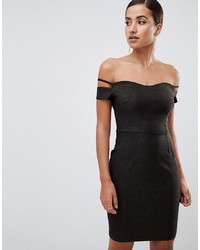 Черное платье с открытыми плечами от Vesper