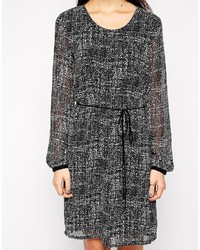 Черное платье с принтом от B.young