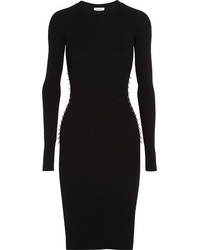 Черное платье с украшением от Thierry Mugler