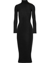 Черное платье-свитер с украшением от Balmain