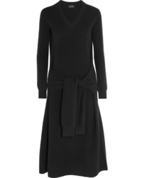 Черное платье-свитер от Joseph