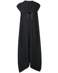 Черное платье со складками от Issey Miyake