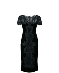 Черное платье-футляр с вышивкой от Marchesa