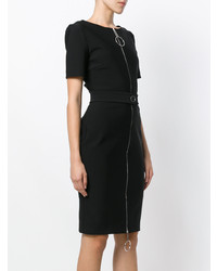 Черное платье-футляр от Mugler