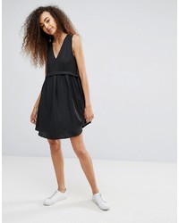 Черное платье от d.RA