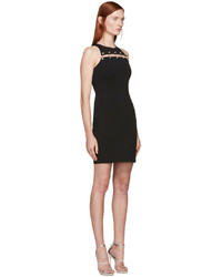 Черное платье от Versus