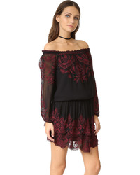 Черное платье от Joie