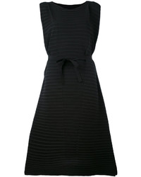 Черное платье от Issey Miyake