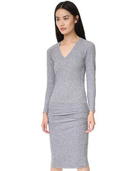 Черное платье от Monrow