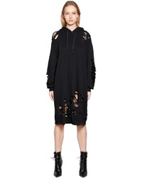 Черное рваное платье-свитер