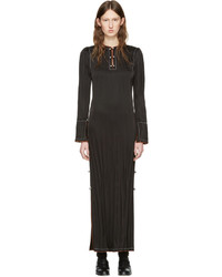 Черное сатиновое платье от Loewe