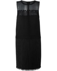 Черное шелковое платье прямого кроя от Alberta Ferretti
