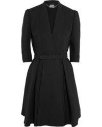 Черное шелковое платье от Alexander McQueen